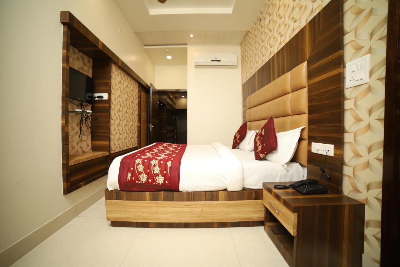 Om Sai B&B Amritsar Exterior photo
